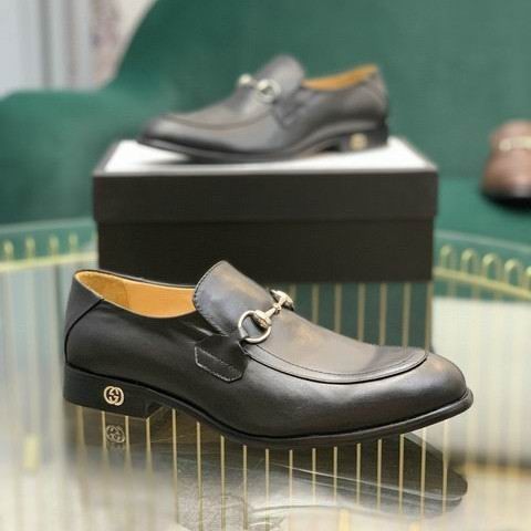 GUCCI Leather Shoes Men 281