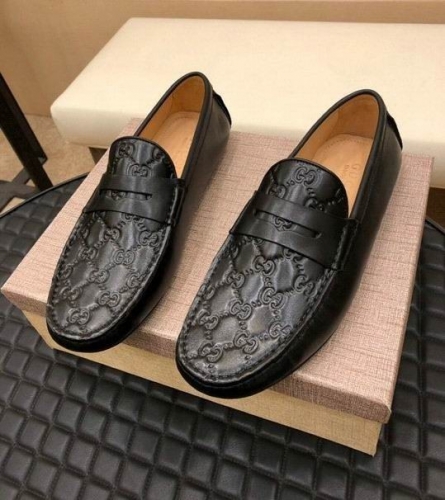 GUCCI Casual Dress Shoes 0204