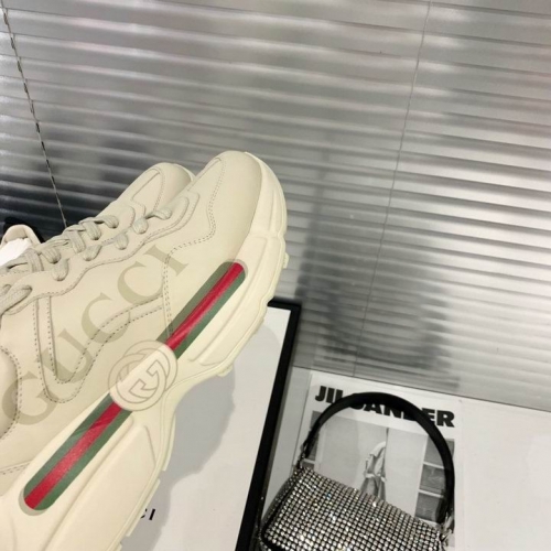 GUCCI Low Top Shoes 022