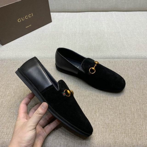 GUCCI Casual Dress Shoes 0432