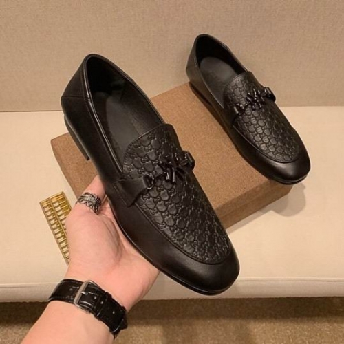 GUCCI Leather Shoes Men 110