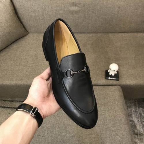 GUCCI Leather Shoes Men 185