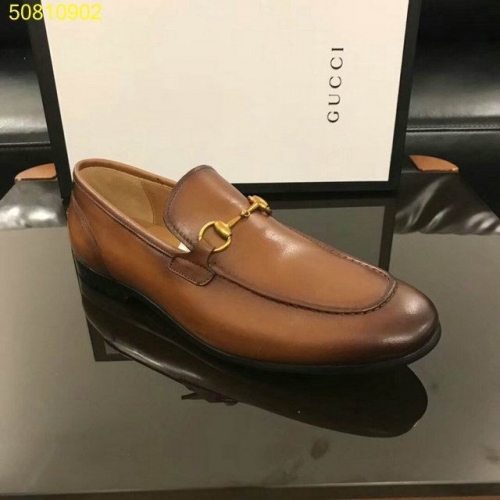 GUCCI Leather Shoes Men 013