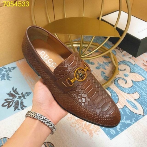 GUCCI Leather Shoes Men 042