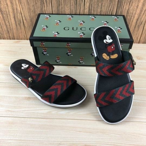 GUCCI Slippers Men 139