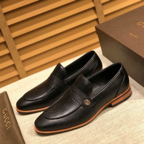 GUCCI Leather Shoes Men 134