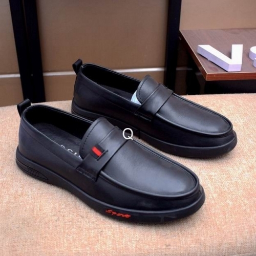 GUCCI Casual Dress Shoes 1001