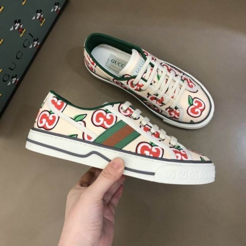 GUCCI Low Top Shoes 0075