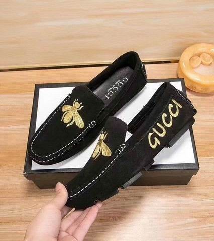 GUCCI Casual Dress Shoes 0323