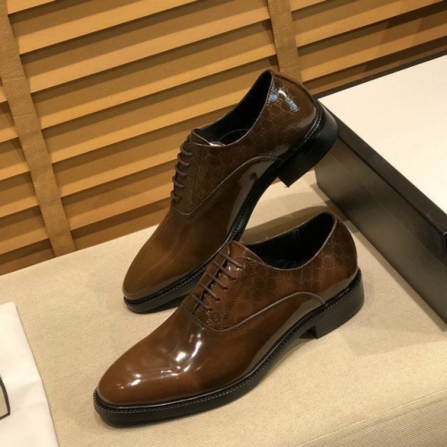 GUCCI Leather Shoes Men 215