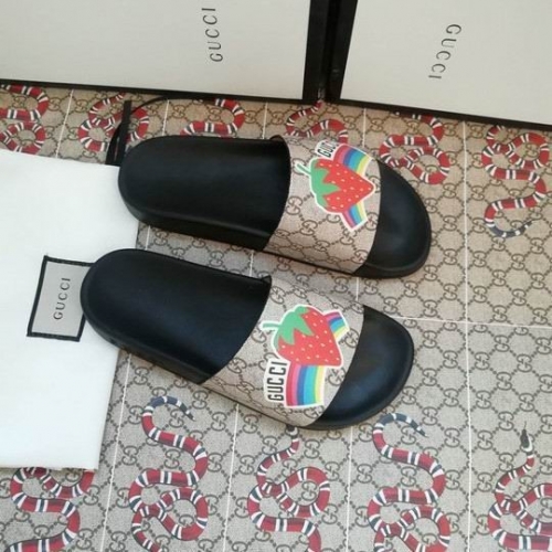 GUCCI Slippers Men 165