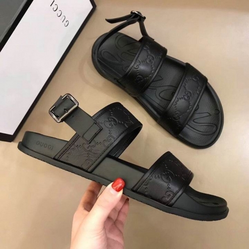 GUCCI Slippers Men 121