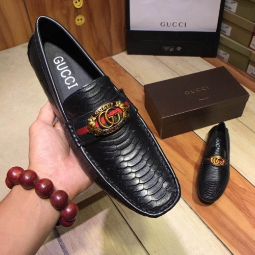 GUCCI Casual Dress Shoes 0928