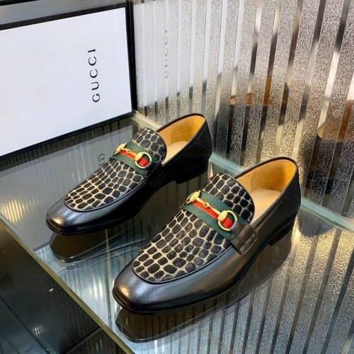GUCCI Leather Shoes Men 121