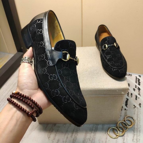 GUCCI Leather Shoes Men 113