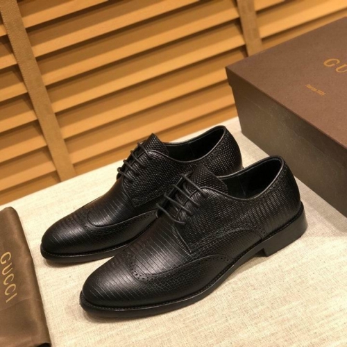 GUCCI Leather Shoes Men 137