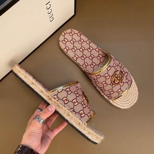 GUCCI Slippers Men 215