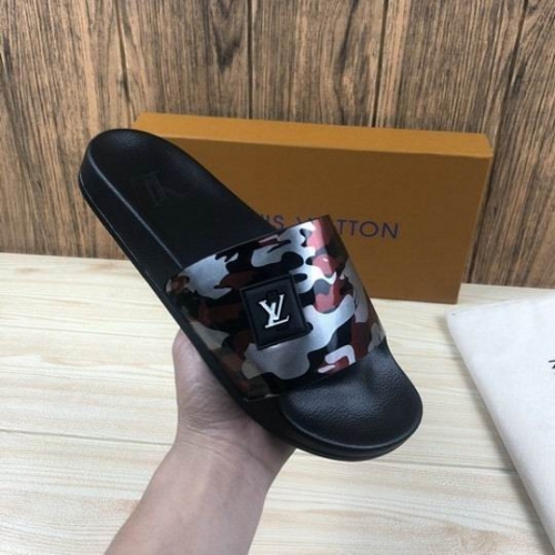 LV Slippers Men 206