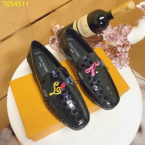 LV Casual Shoes Men 175