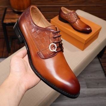 LV Dress Shoes Men 047