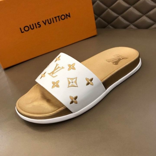 LV Slippers Men 109