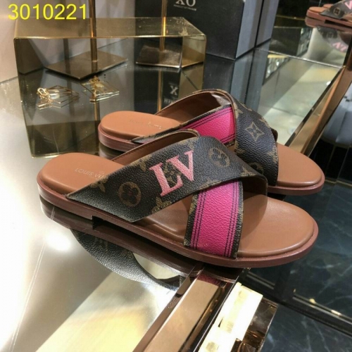 LV Slippers Women 013