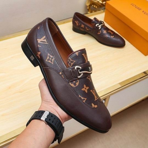 LV Leather Shoes Men 151