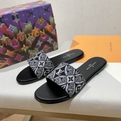 LV Slippers Women 148