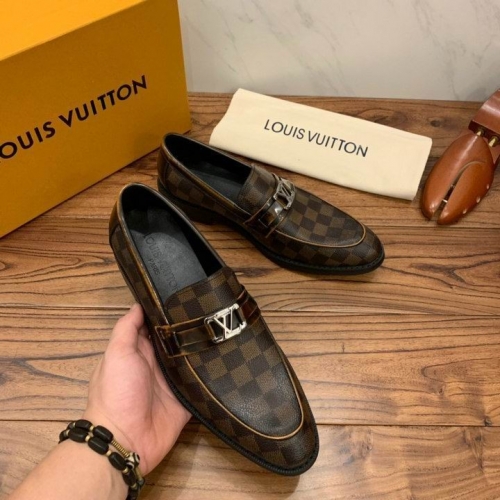 LV Leather Shoes Men 107