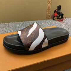 LV Slippers Men 508