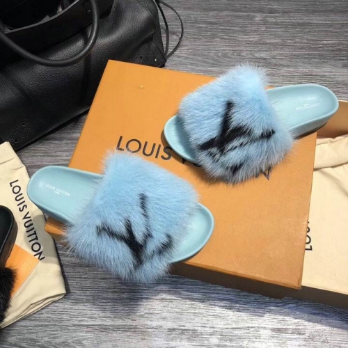 LV Slippers Women 017