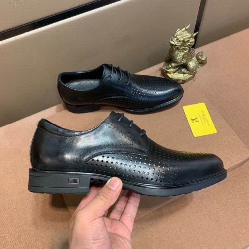 LV Leather Shoes Men 056