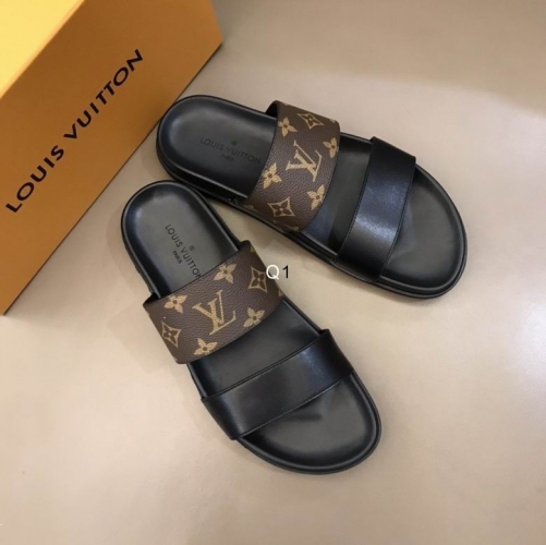 LV Slippers Men 472