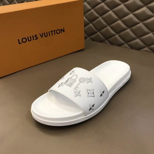 LV Slippers Men 269