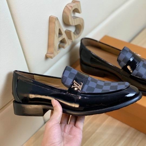 LV Leather Shoes Men 276