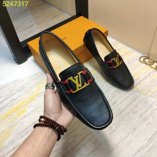 LV Casual Shoes Men 110