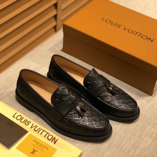 LV Leather Shoes Men 245