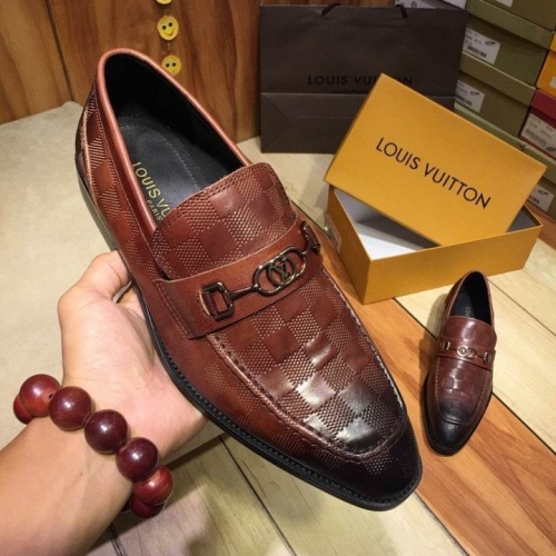 LV Leather Shoes Men 141