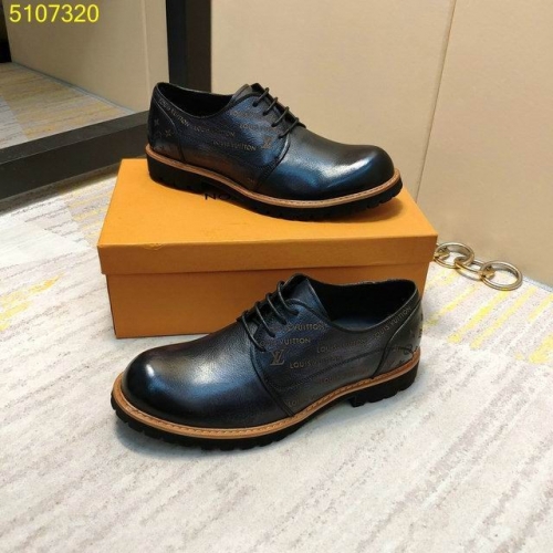 LV Leather Shoes Men 012