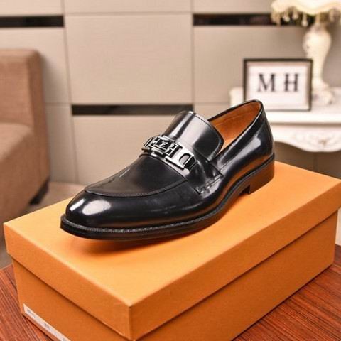LV Leather Shoes Men 347