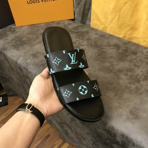 LV Slippers Men 305