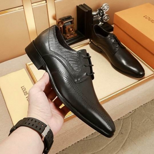 LV Leather Shoes Men 104