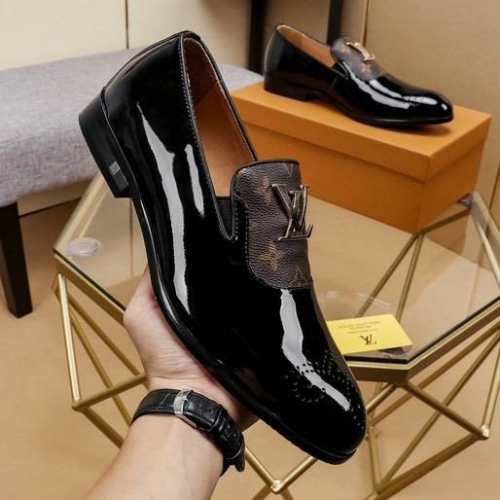 LV Leather Shoes Men 187