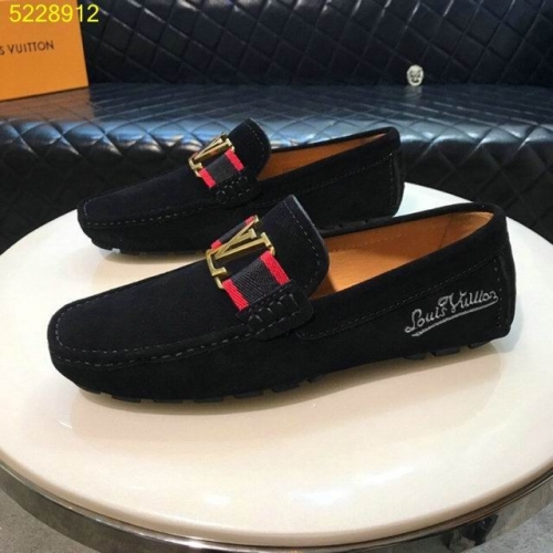 LV Casual Shoes Men 102