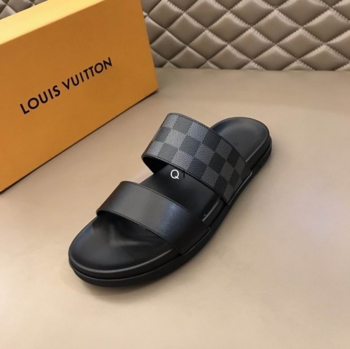 LV Slippers Men 453