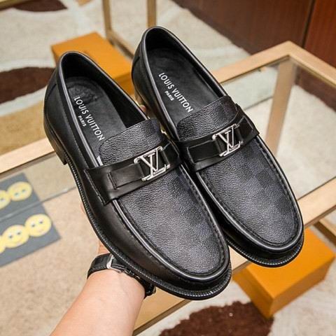 LV Leather Shoes Men 282