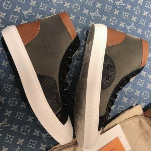 LV High Top Men 157