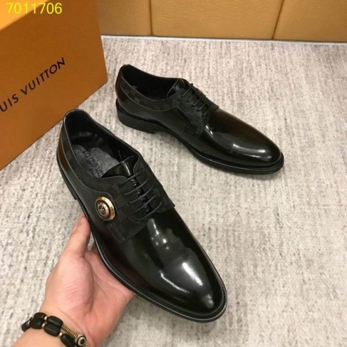 LV Leather Shoes Men 036