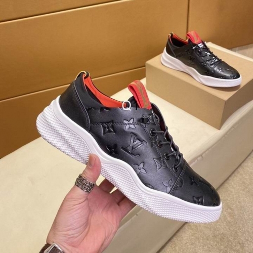 GUCCI Low Top Men 0436