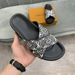 LV Slippers Men 415